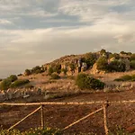 منزل ريفي Masseria Scaledda
